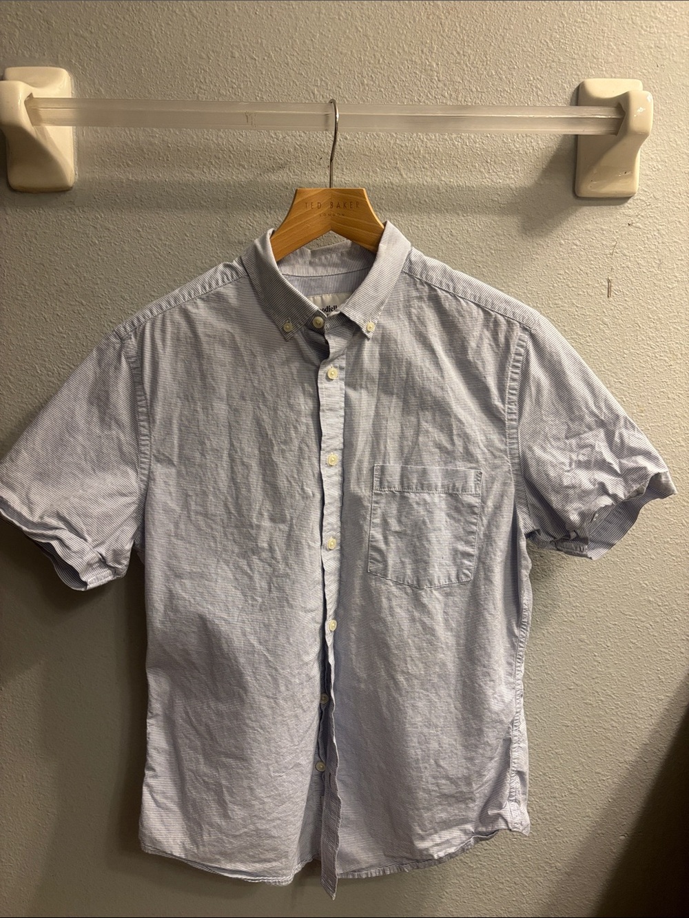 Goodfellow & Co Light Blue Short-Sleeve Button-Down Shirt